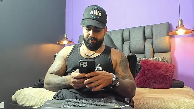 Lyon vach online show from September 8, 2025, 9:03 pm