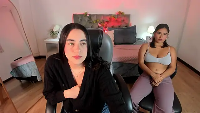 Snapshot of Icysweetcam chatting on May 12, 2026, 11:07 am Icysweetcam online show from May 12, 2026, 11:07 am