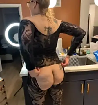 Snapshot of JusticeXXX68 chatting on December 5, 2025, 9:29 am JusticeXXX68 online show from December 5, 2025, 9:29 am