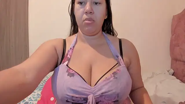 Snapshot of Catherine_tabarezx chatting on June 3, 2026, 12:30 pm Catherine tabarezx online show from June 3, 2026, 12:30 pm