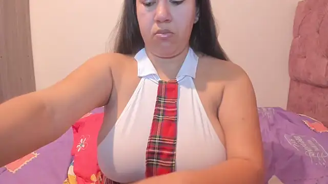 Snapshot of Catherine_tabarezx chatting on June 4, 2026, 3:29 pm Catherine tabarezx online show from June 4, 2026, 3:29 pm