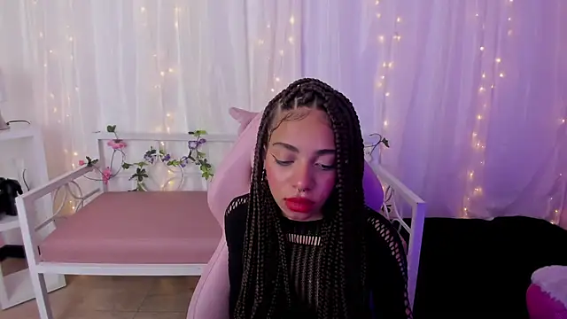 Snapshot of Abigail_Wilson_ chatting on February 19, 2025, 11:36 pm Abigail Wilson online show from February 19, 2025, 11:36 pm