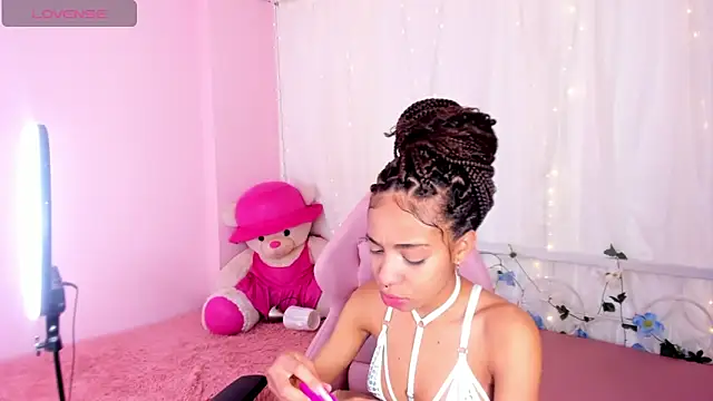 Snapshot of Abigail_Wilson_ chatting on March 8, 2025, 7:53 pm Abigail Wilson online show from March 8, 2025, 7:53 pm