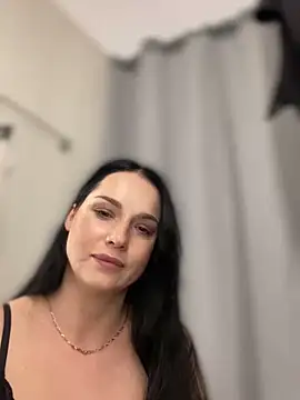 Snapshot of Roxana-Sexy chatting on March 27, 2026, 5:13 am Roxana-Sexy online show from March 27, 2026, 5:13 am