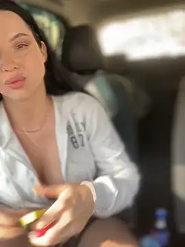 Snapshot of Roxana-Sexy chatting on March 30, 2026, 4:02 am Roxana-Sexy online show from March 30, 2026, 4:02 am