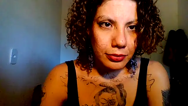 Submersidollx online show from April 30, 2026, 6:58 pm