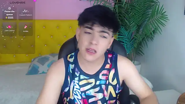 nolan twink1 online show from February 28, 2025, 5:48 pm