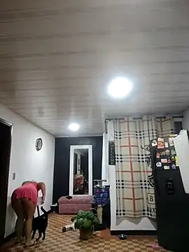 LaurenWelly  online show from October 28, 2025, 9:24 am