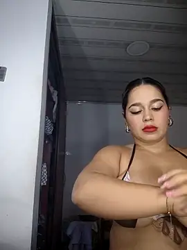 LaurenWelly  online show from February 19, 2026, 9:11 pm