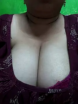 Snapshot of Rinki_Guptaa chatting on February 19, 2025, 6:10 pm Rinki Guptaa online show from February 19, 2025, 6:10 pm