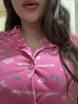 Elinatiranda online show from March 14, 2026, 1:01 am