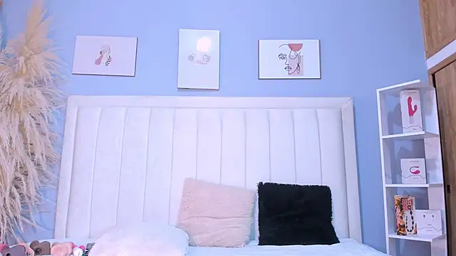 Snapshot of Paula-Brown1 chatting on March 6, 2025, 7:21 pm Paula-Brown1 online show from March 6, 2025, 7:21 pm