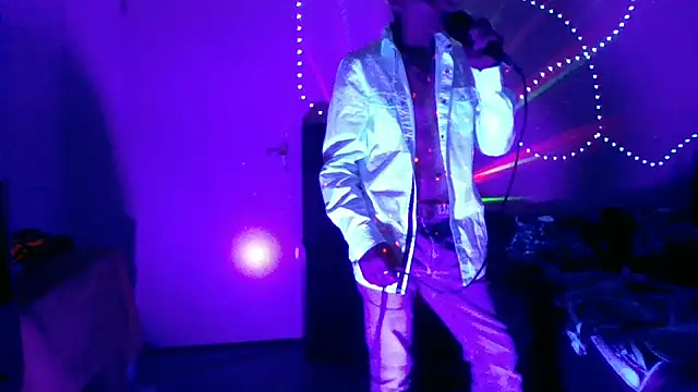 Snapshot of brunoguunot chatting on December 20, 2025, 9:22 pm brunoguunot online show from December 20, 2025, 9:22 pm