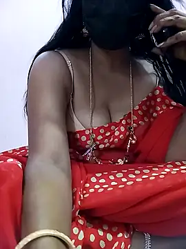 Snapshot of Tamil_sreelekha chatting on December 19, 2024, 5:18 am Tamil sreelekha online show from December 19, 2024, 5:18 am