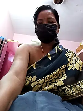 Snapshot of Tamil_sreelekha chatting on March 16, 2025, 4:56 pm Tamil sreelekha online show from March 16, 2025, 4:56 pm