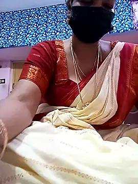 Snapshot of Tamil_sreelekha chatting on November 29, 2025, 8:23 pm Tamil sreelekha online show from November 29, 2025, 8:23 pm