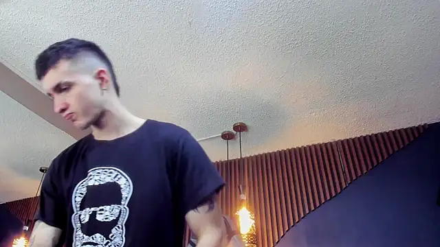 JacksonOlsenn online show from March 8, 2025, 6:37 pm