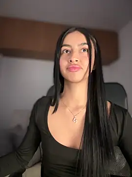 maddy bronw  online show from March 19, 2025, 3:52 am