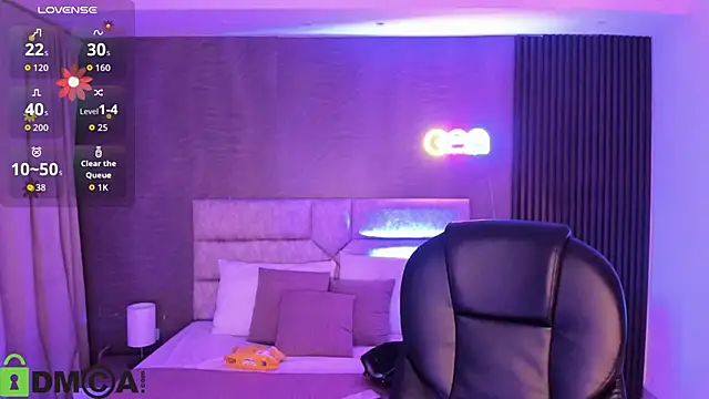 Snapshot of Cristal__adams chatting on November 5, 2025, 12:05 pm Cristal adams online show from November 5, 2025, 12:05 pm