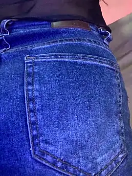 Snapshot of NINA_18_YEARS chatting on December 28, 2024, 10:23 pm NINA 18 YEARS online show from December 28, 2024, 10:23 pm