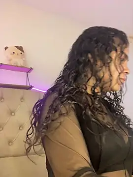 Snapshot of NINA_18_YEARS chatting on March 6, 2025, 7:54 pm NINA 18 YEARS online show from March 6, 2025, 7:54 pm