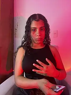 Snapshot of NINA_18_YEARS chatting on March 13, 2025, 8:32 pm NINA 18 YEARS online show from March 13, 2025, 8:32 pm