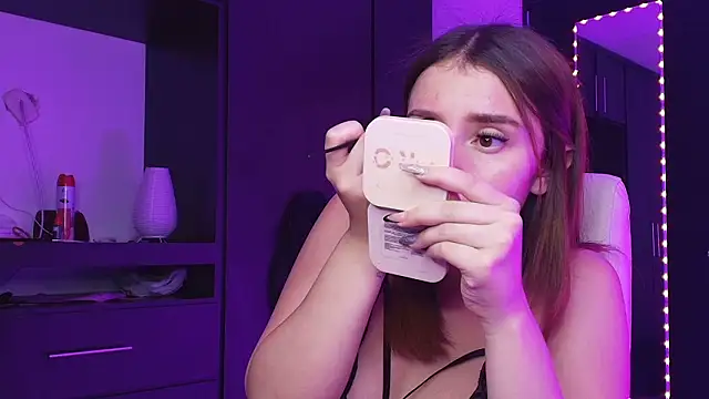 TinaJonnes  online show from March 18, 2026, 4:15 am