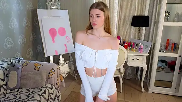 AnneFoxy online show from May 15, 2026, 8:10 am