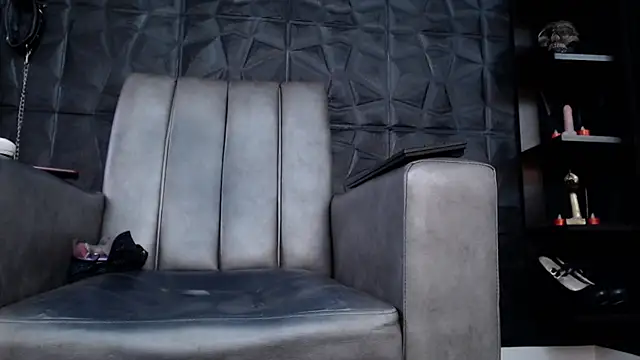 Snapshot of Agata_Darkness chatting on September 17, 2025, 6:31 pm Agata Darkness online show from September 17, 2025, 6:31 pm