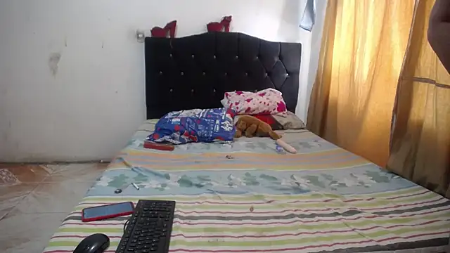 Snapshot of merryymaturee_ chatting on January 2, 2025, 6:34 pm merryymaturee online show from January 2, 2025, 6:34 pm