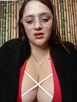 hanna-a online show from June 26, 2026, 7:51 pm