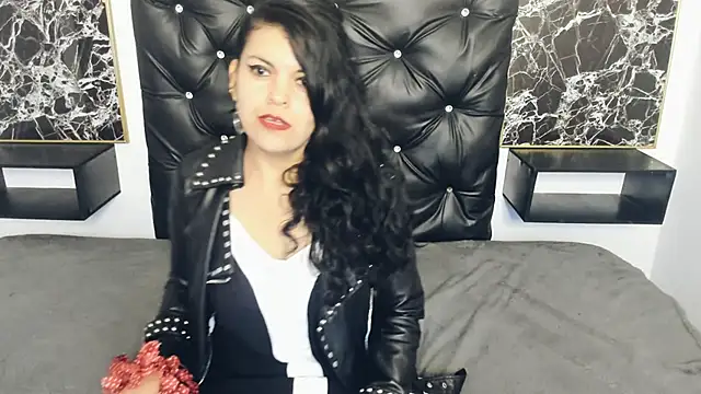 Snapshot of scarlett_w0lf chatting on January 29, 2025, 4:30 pm scarlett w0lf online show from January 29, 2025, 4:30 pm