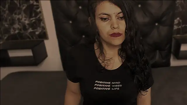 Snapshot of scarlett_w0lf chatting on February 21, 2025, 4:26 pm scarlett w0lf online show from February 21, 2025, 4:26 pm