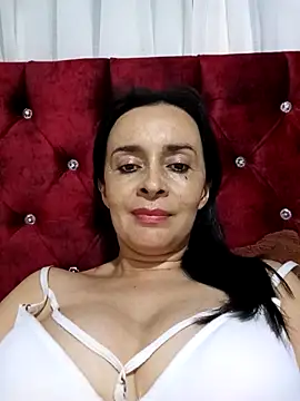 Snapshot of Samantha_Sullivan_ chatting on February 19, 2025, 3:06 am Samantha Sullivan online show from February 19, 2025, 3:06 am