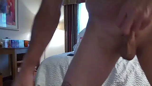 Snapshot of overaveragefreak4you chatting on January 24, 2025, 6:25 pm overaveragefreak4you online show from January 24, 2025, 6:25 pm