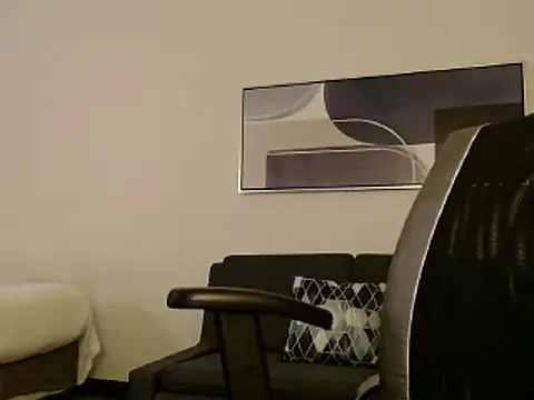 Snapshot of overaveragefreak4you chatting on March 21, 2025, 3:44 am overaveragefreak4you online show from March 21, 2025, 3:44 am