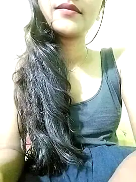 MISSQUEEN48 online show from February 14, 2025, 5:46 pm