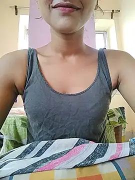 Snapshot of MISSQUEEN48 chatting on June 29, 2026, 7:14 am MISSQUEEN48 online show from June 29, 2026, 7:14 am
