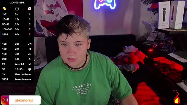 Snapshot of _AlexMorris chatting on November 6, 2025, 5:41 am AlexMorris online show from November 6, 2025, 5:41 am