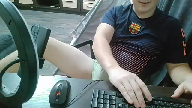 Snapshot of gamblingbum chatting on February 28, 2026, 1:01 pm gamblingbum online show from February 28, 2026, 1:01 pm