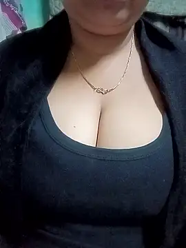 sajida34 online show from January 12, 2026, 11:21 pm