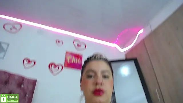 Snapshot of Candy_sr chatting on December 26, 2024, 3:10 pm Candy sr online show from December 26, 2024, 3:10 pm