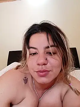 Snapshot of Candy_sr chatting on November 23, 2025, 2:06 pm Candy sr online show from November 23, 2025, 2:06 pm