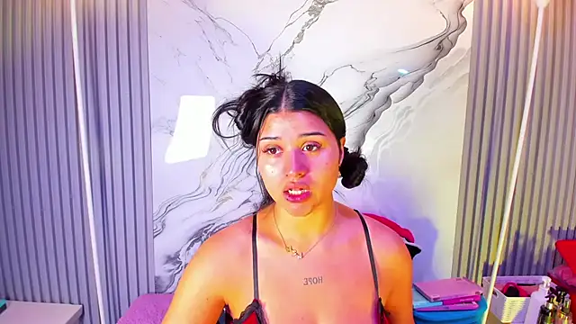 Snapshot of venusowen_ chatting on June 13, 2026, 2:37 pm venusowen online show from June 13, 2026, 2:37 pm