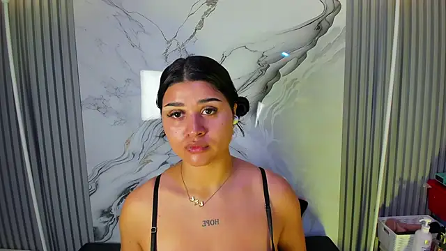 Snapshot of venusowen_ chatting on July 4, 2026, 3:18 pm venusowen online show from July 4, 2026, 3:18 pm