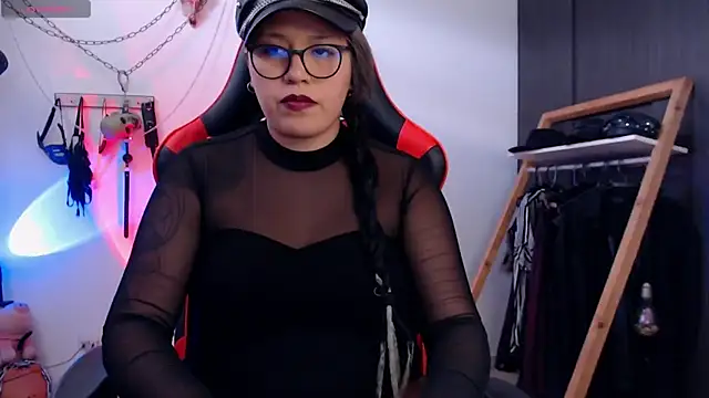 Snapshot of LilithSharon chatting on December 1, 2024, 7:14 pm LilithSharon online show from December 1, 2024, 7:14 pm