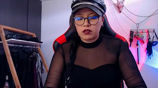 Snapshot of LilithSharon chatting on December 20, 2024, 7:07 pm LilithSharon online show from December 20, 2024, 7:07 pm