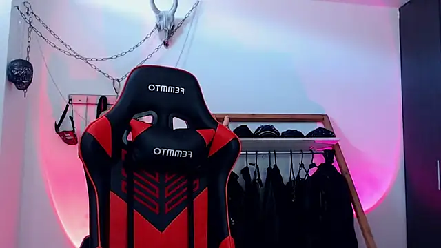 Snapshot of LilithSharon chatting on January 30, 2025, 9:14 pm LilithSharon online show from January 30, 2025, 9:14 pm