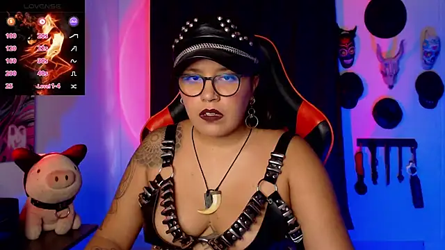 Snapshot of LilithSharon chatting on February 17, 2025, 8:58 pm LilithSharon online show from February 17, 2025, 8:58 pm