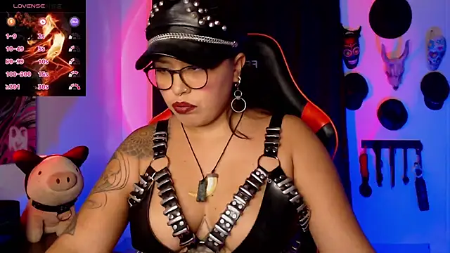 Snapshot of LilithSharon chatting on November 8, 2025, 5:01 pm LilithSharon online show from November 8, 2025, 5:01 pm